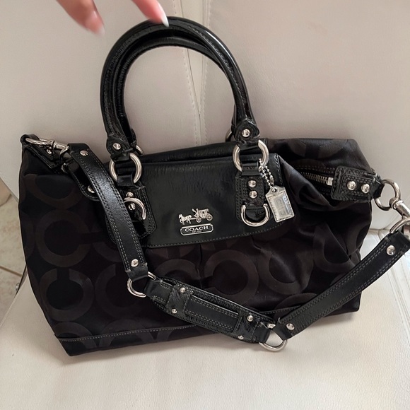 Coach Ashley handbag - Picture 1 of 3